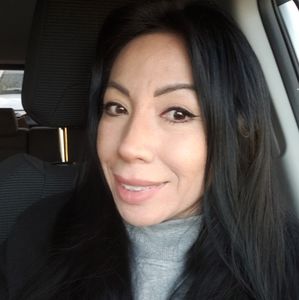 Meet your Posher, Edith